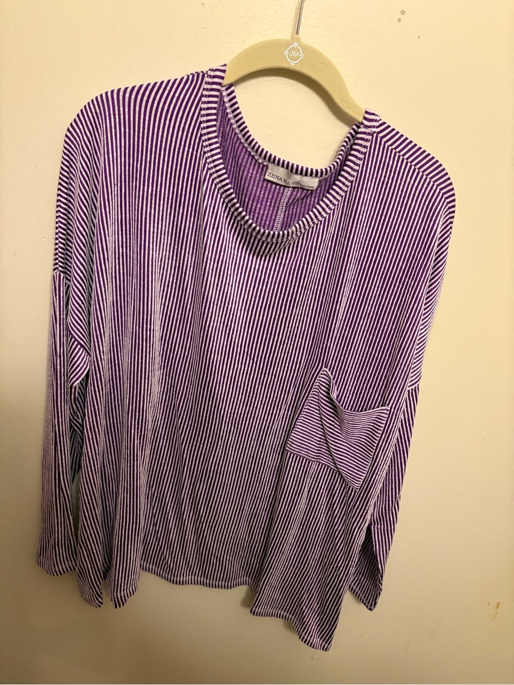 Ribbed top with front pocket